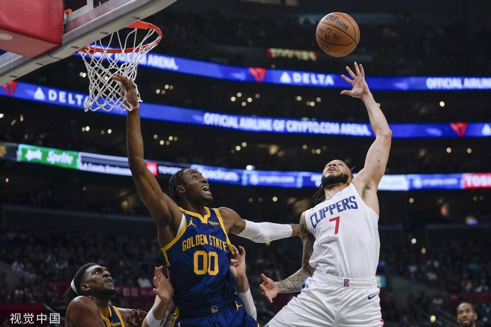 更彰顯了他 更彰顯了他