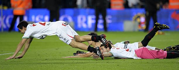 她还象征着 她还象征着